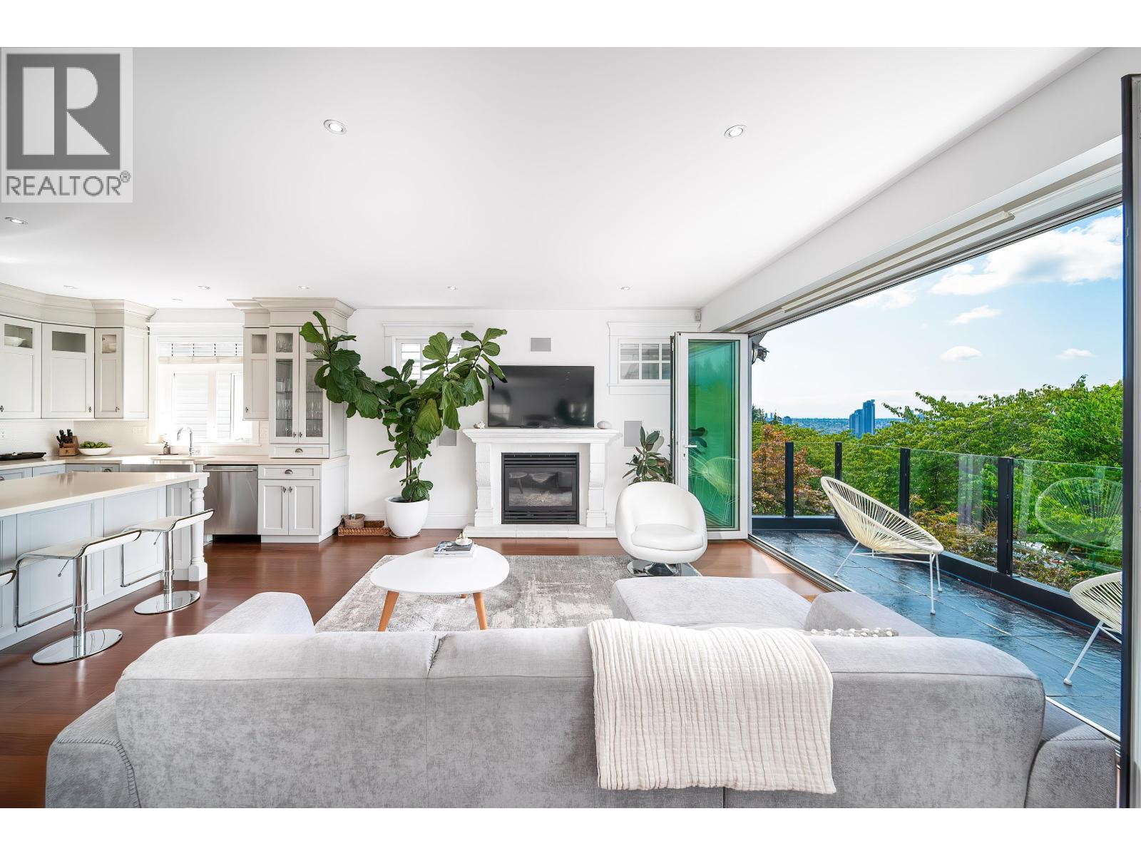 18 Hythe Avenue, Burnaby, British Columbia  V5B 3H7 - Photo 28 - R3116424