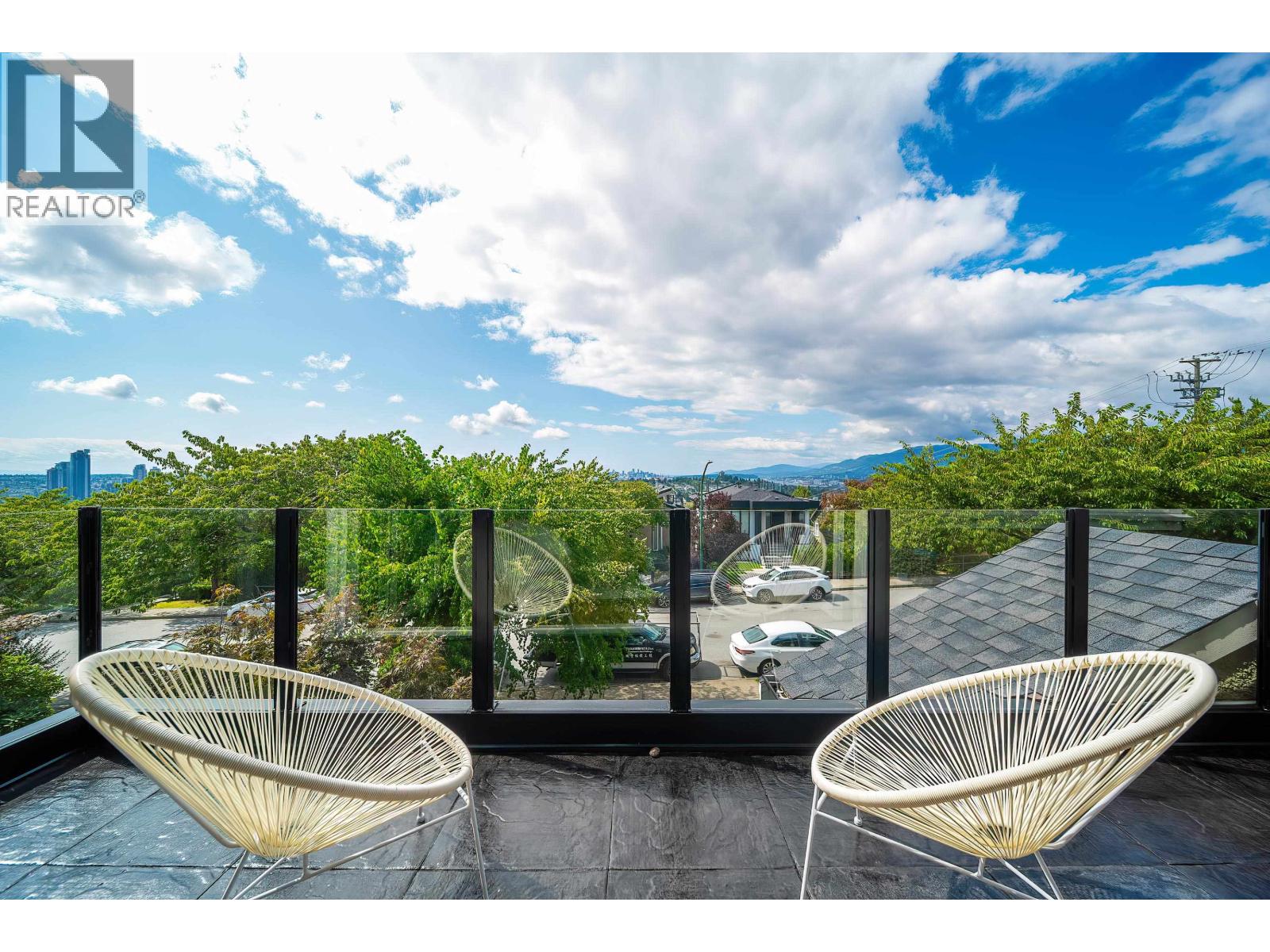 18 Hythe Avenue, Burnaby, British Columbia  V5B 3H7 - Photo 31 - R3116424