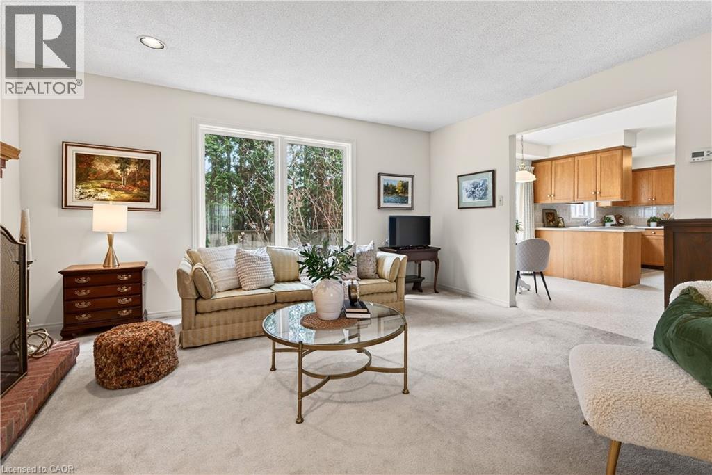 133 Central Avenue, Grimsby, Ontario  L3M 4Z3 - Photo 2 - 40813178