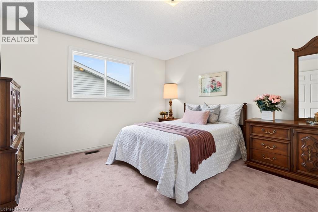 133 Central Avenue, Grimsby, Ontario  L3M 4Z3 - Photo 33 - 40813178