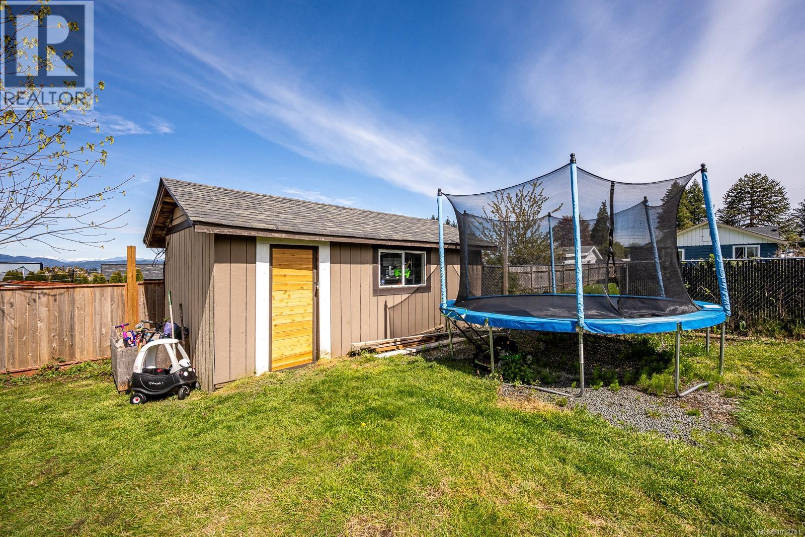 961 Greenwood St, Campbell River, British Columbia  V9W 3C2 - Photo 9 - 1032741