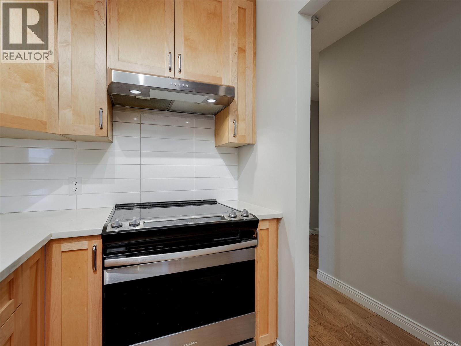 803 770 Cormorant St, Victoria, British Columbia  V8W 3J3 - Photo 11 - 1033523