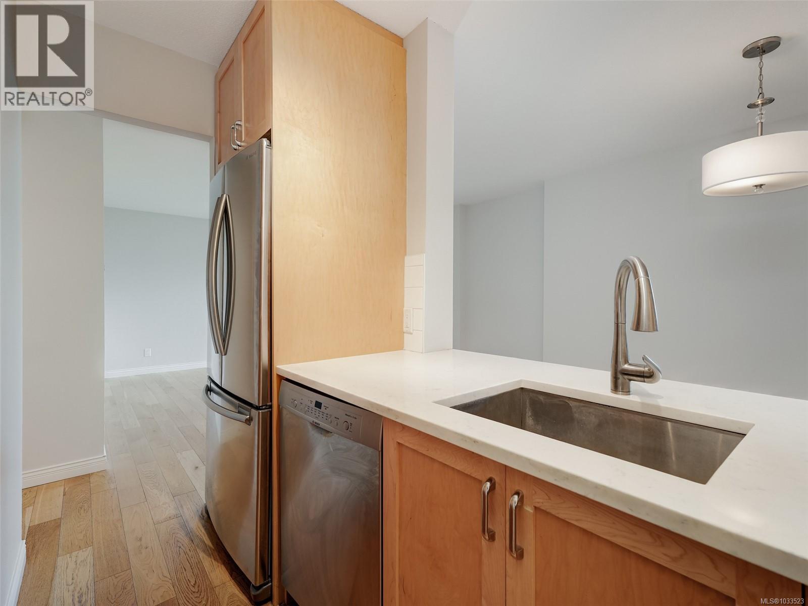 803 770 Cormorant St, Victoria, British Columbia  V8W 3J3 - Photo 9 - 1033523