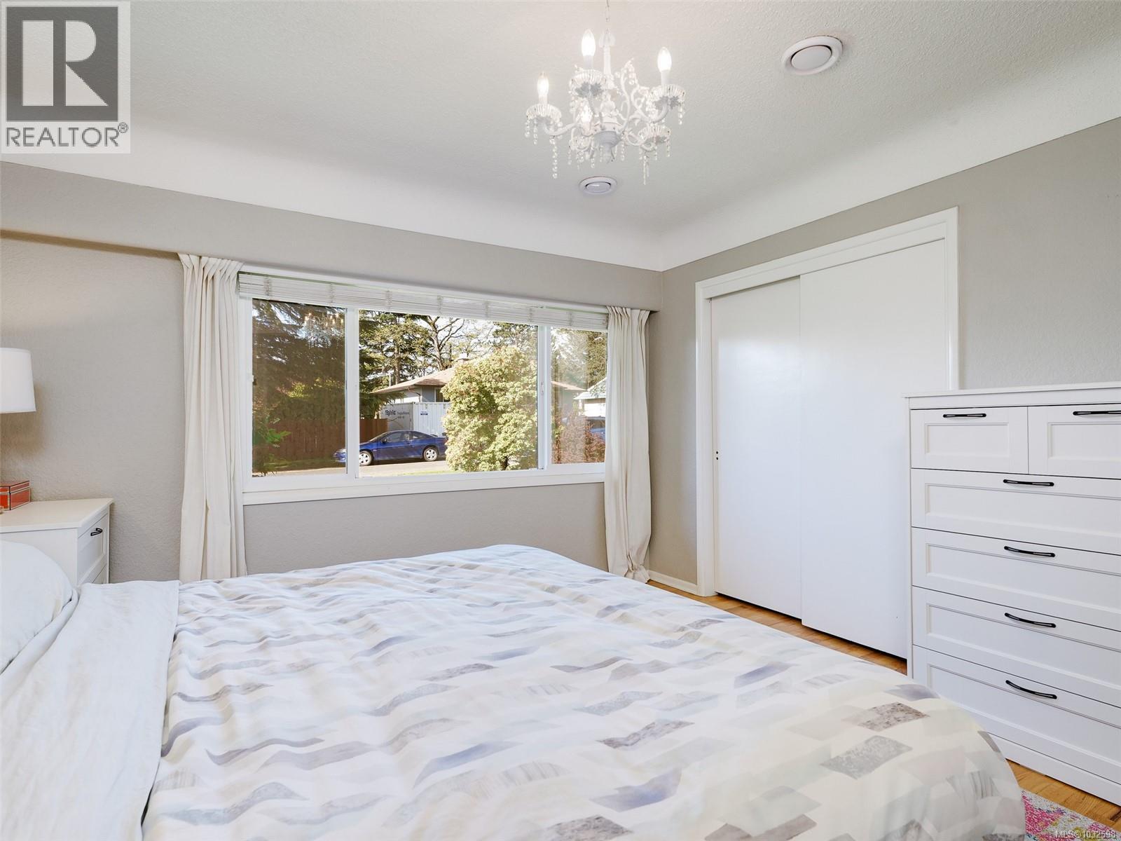 632 Lambie Dr, Saanich, British Columbia  V8Z 2L8 - Photo 10 - 1032598