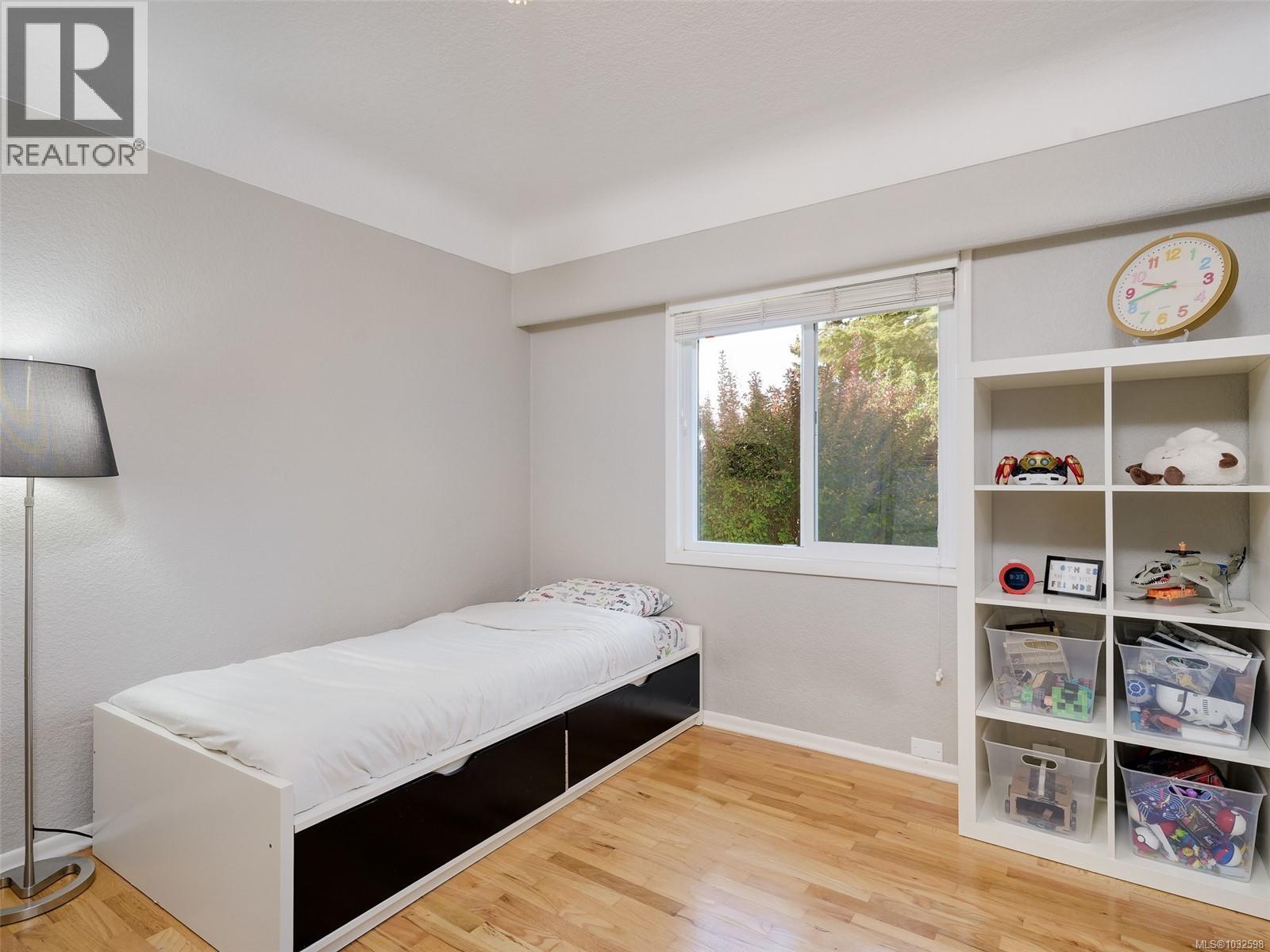 632 Lambie Dr, Saanich, British Columbia  V8Z 2L8 - Photo 11 - 1032598