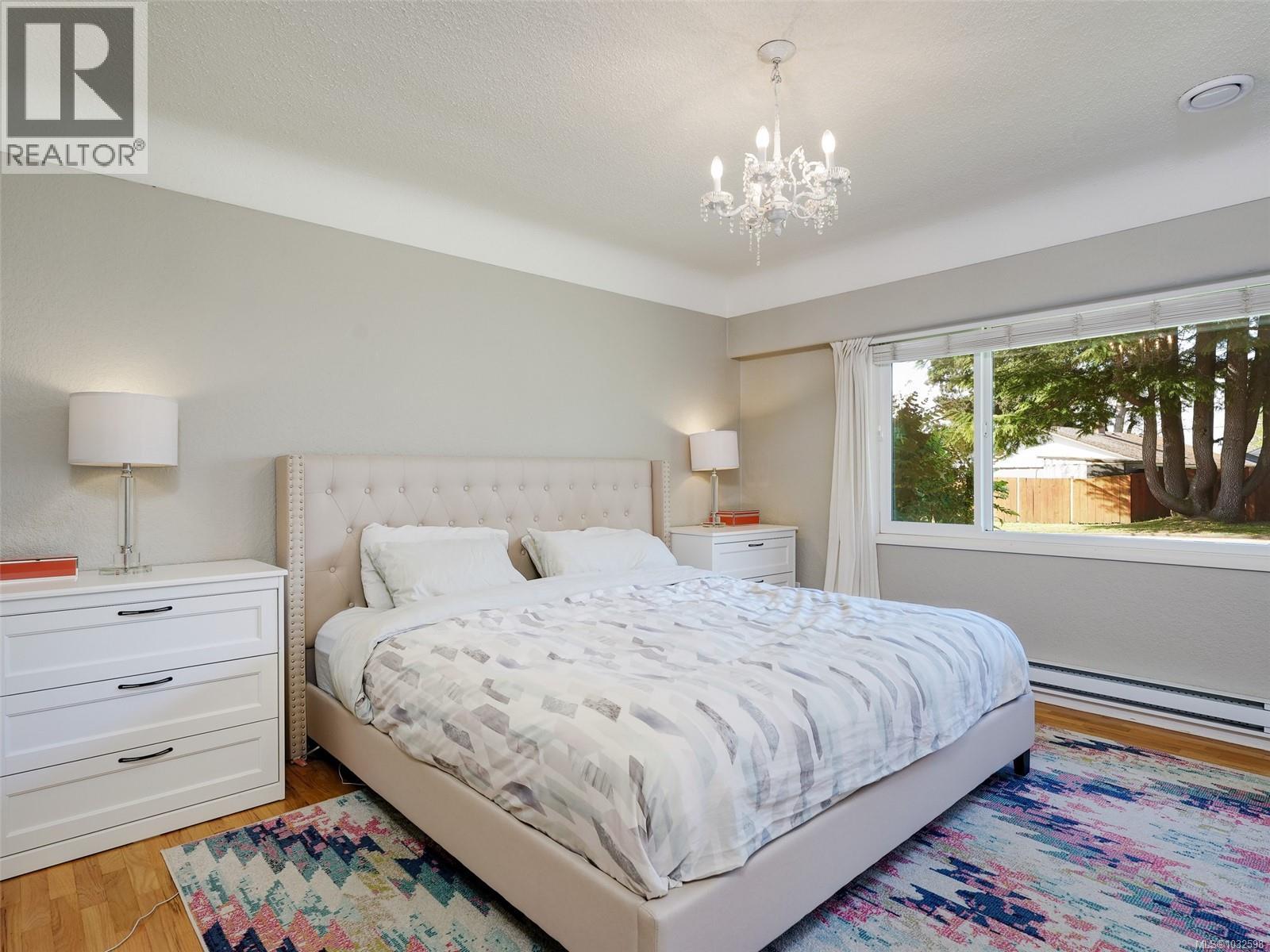 632 Lambie Dr, Saanich, British Columbia  V8Z 2L8 - Photo 9 - 1032598