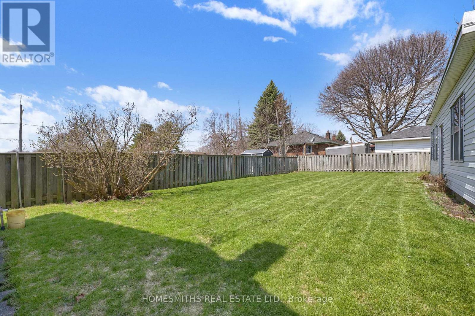 590 Olive Avenue, Oshawa, Ontario  L1H 2R5 - Photo 6 - E13051140