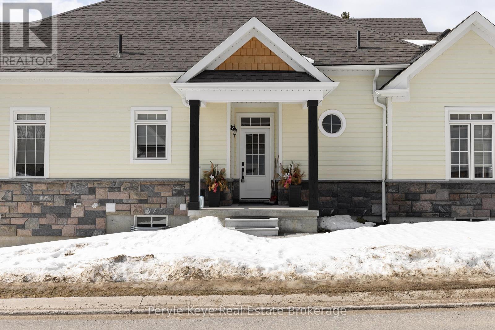 2 Leeds Court, Bracebridge, Ontario  P1L 0B7 - Photo 5 - X13051134