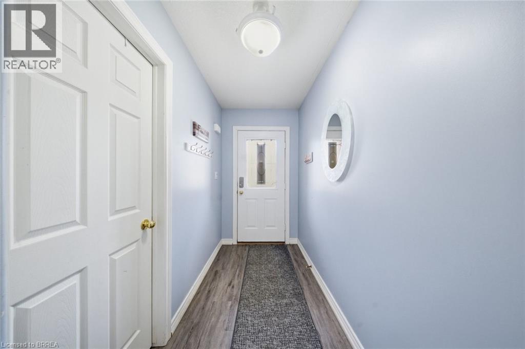 385 Park Road N Unit# 10, Brantford, Ontario  N3R 0A1 - Photo 5 - 40818946