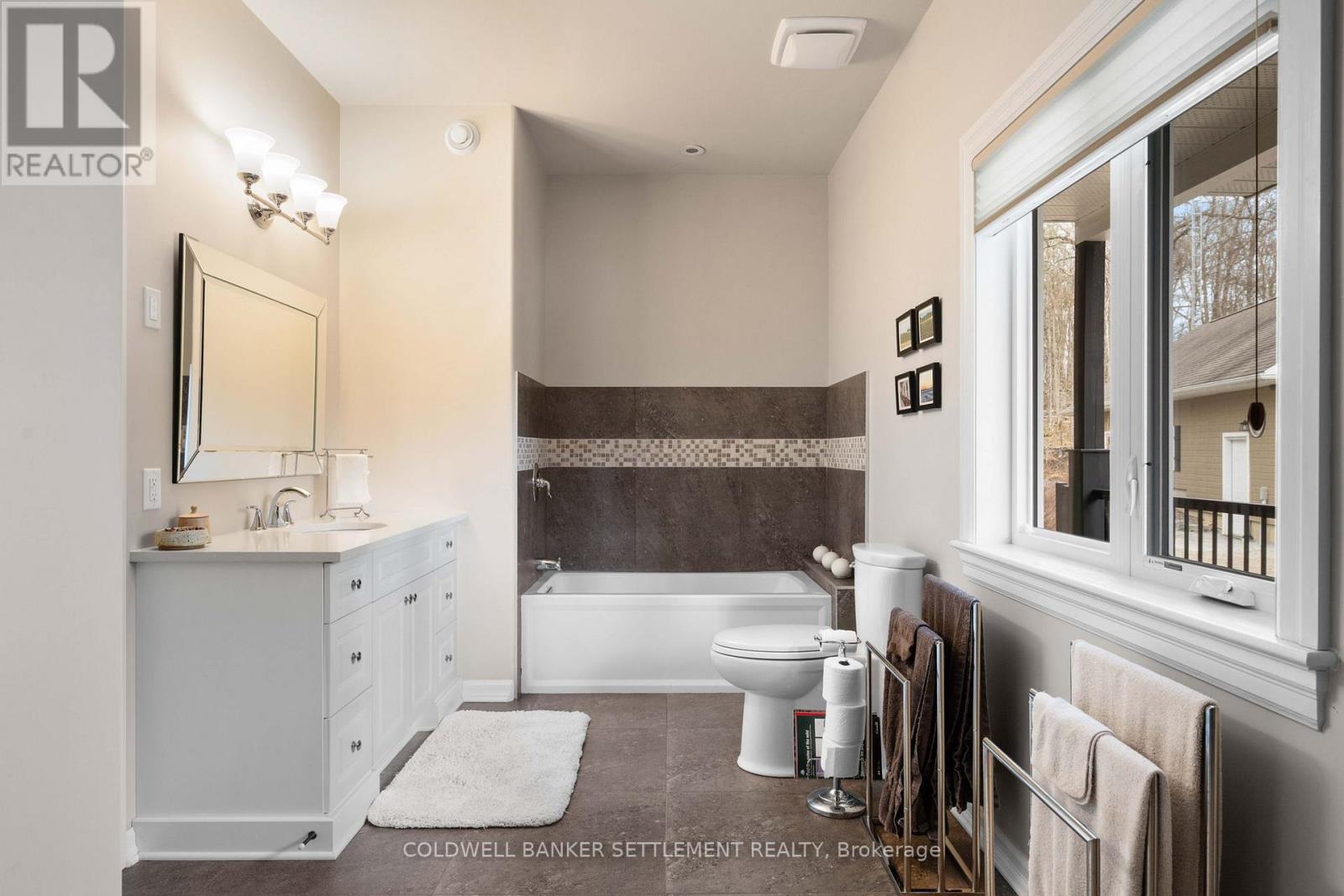 3124 Mcdonald's Corners Road Road, Lanark Highlands, Ontario  K0G 1K0 - Photo 20 - X13049240