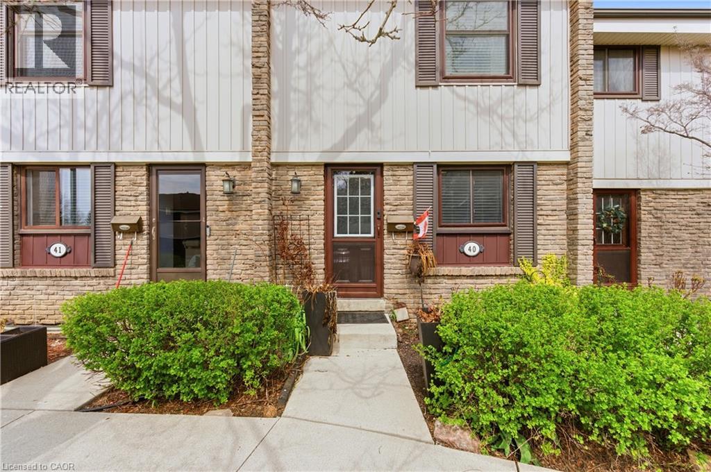 2779 Gananoque Drive Unit# 40, Mississauga, Ontario  L5N 2E4 - Photo 3 - 40821889