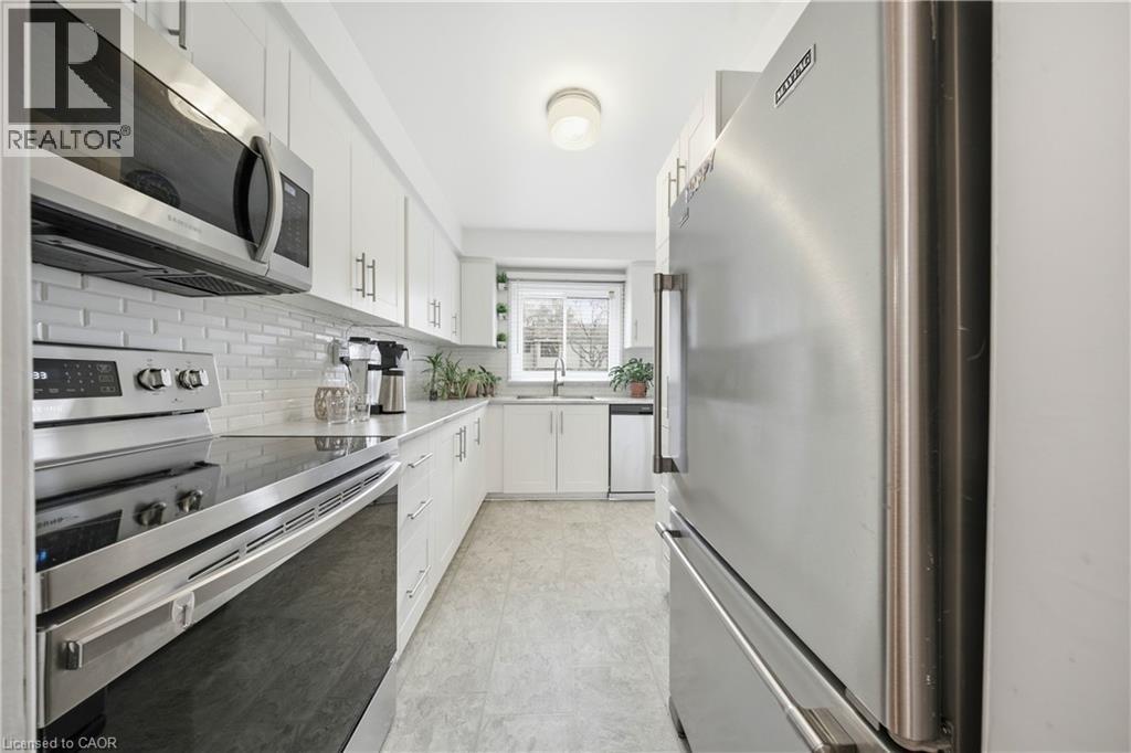 2779 Gananoque Drive Unit# 40, Mississauga, Ontario  L5N 2E4 - Photo 9 - 40821889