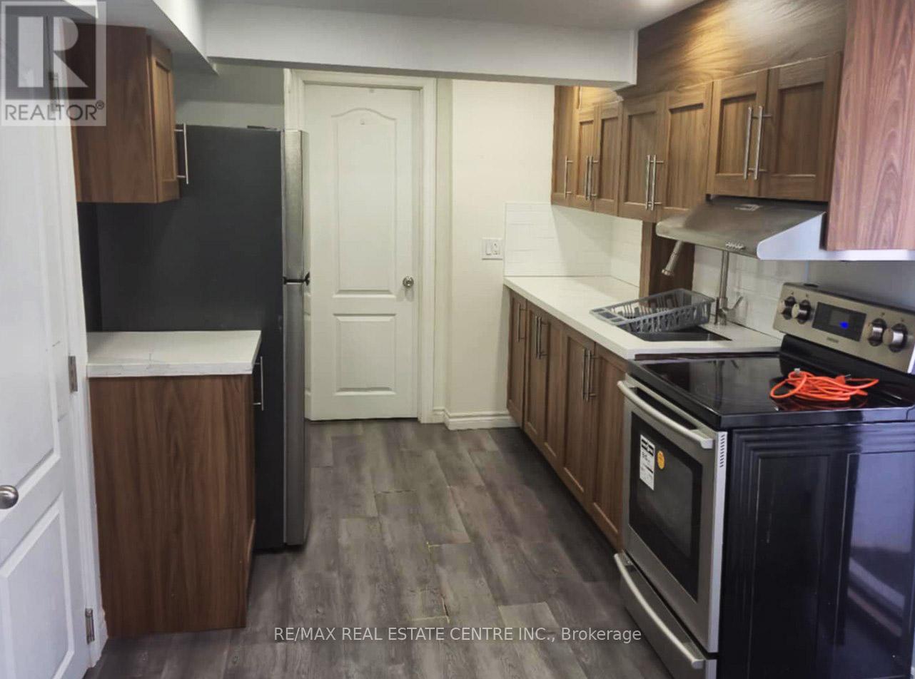 24 GRISELDA COURT, Brampton, Ontario