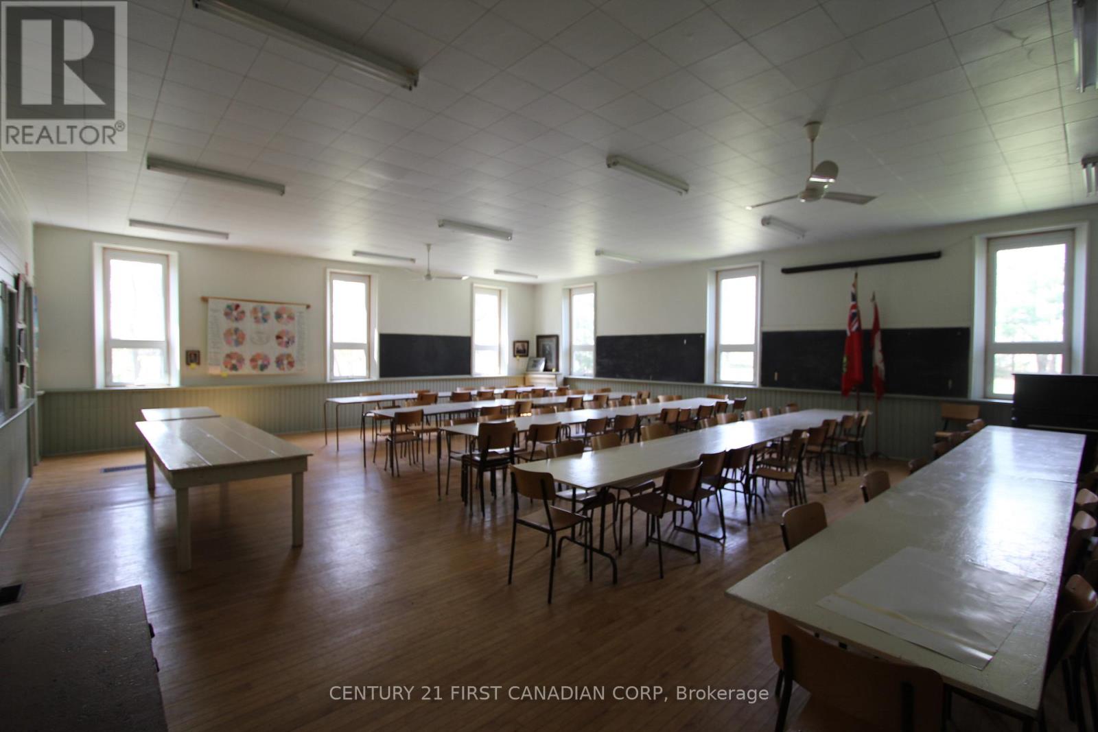 14303 Talbot Trail, Chatham-Kent, Ontario  N0P 2C0 - Photo 22 - X13051096