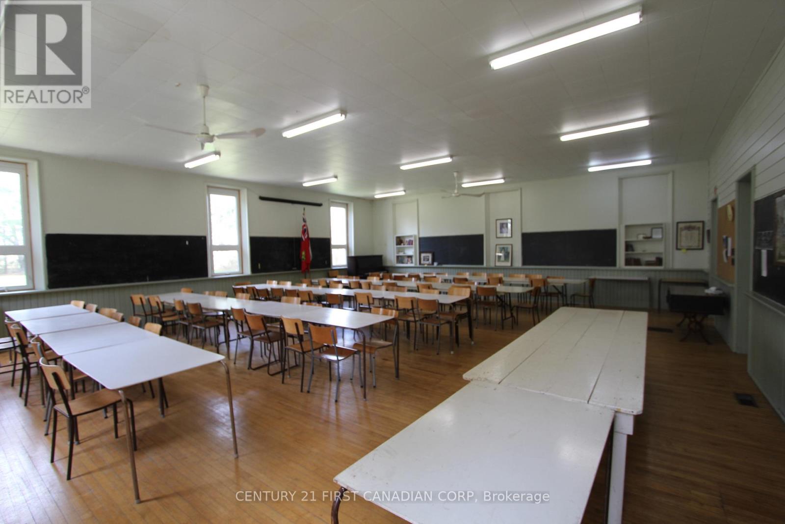 14303 Talbot Trail, Chatham-Kent, Ontario  N0P 2C0 - Photo 23 - X13051096