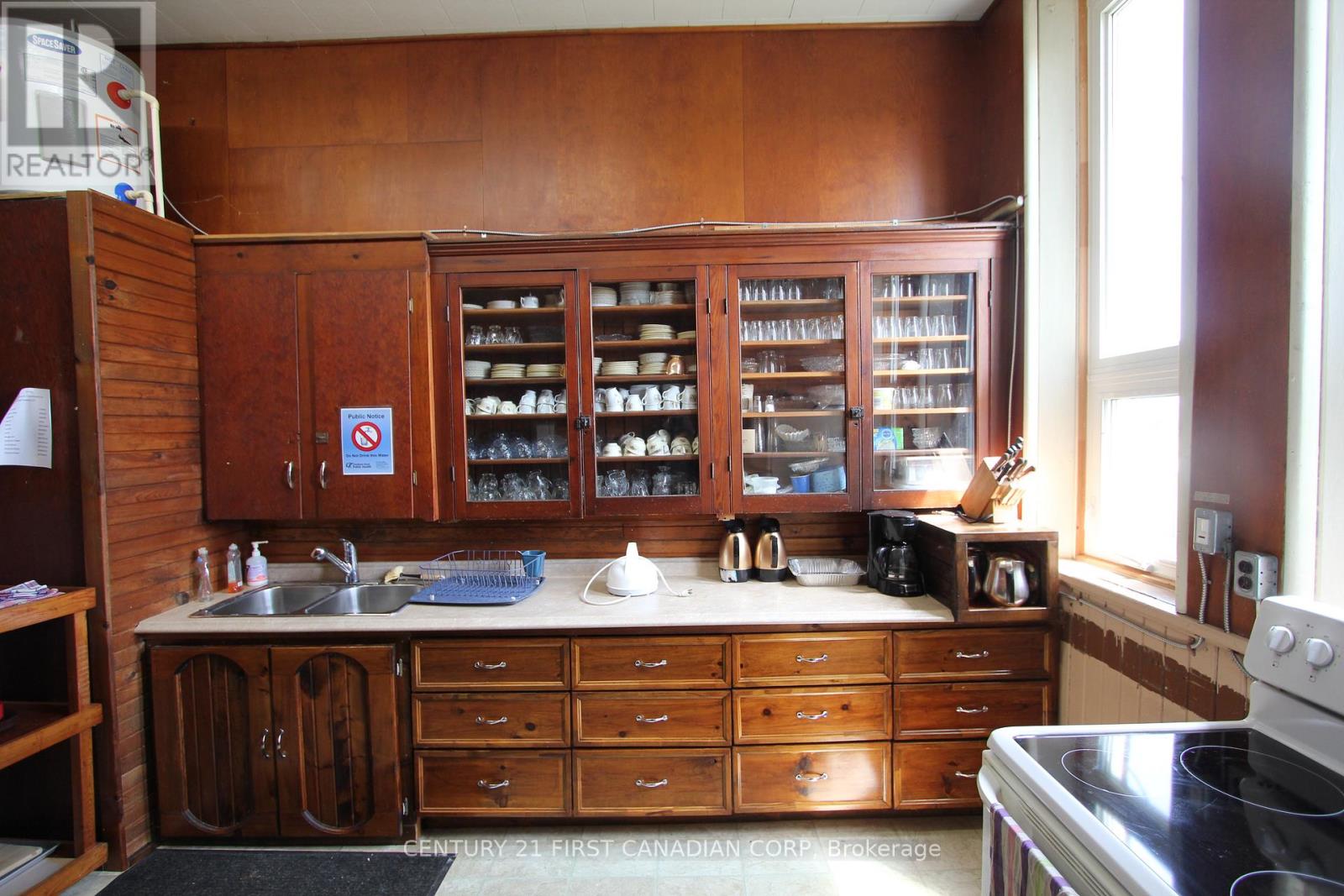 14303 Talbot Trail, Chatham-Kent, Ontario  N0P 2C0 - Photo 24 - X13051096