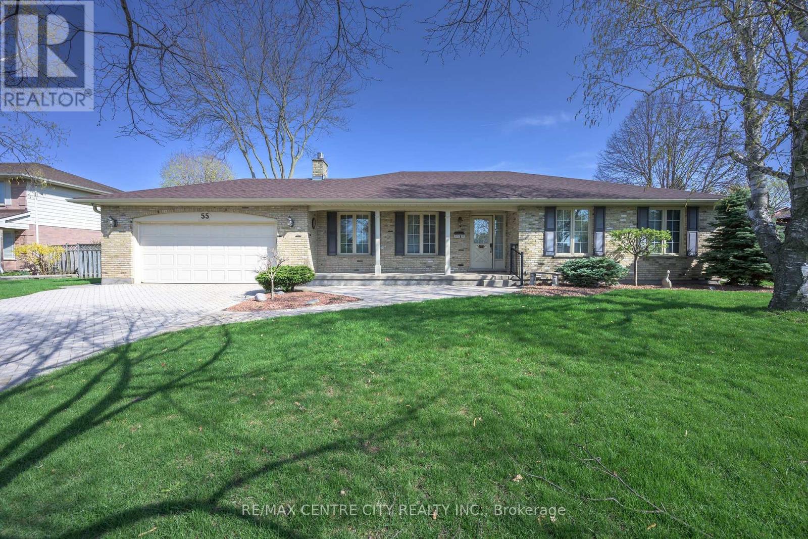 55 PINE VALLEY DRIVE, London South, Ontario