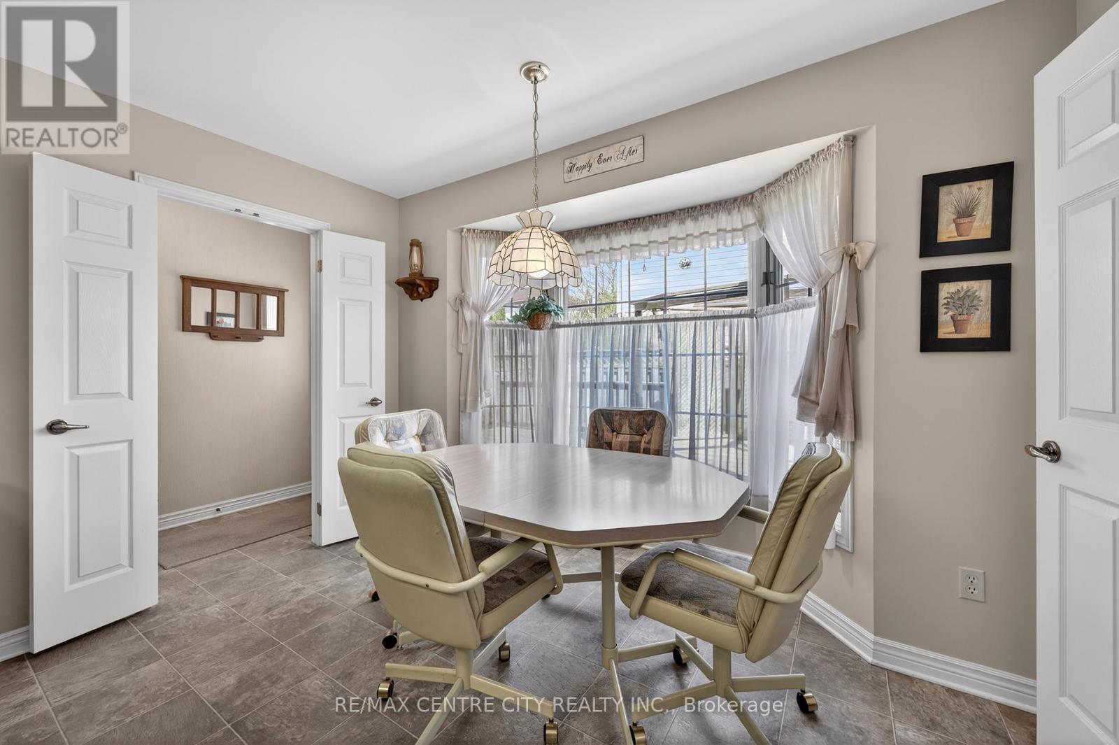 55 Pine Valley Drive, London South, Ontario  N6J 4M9 - Photo 19 - X13051180