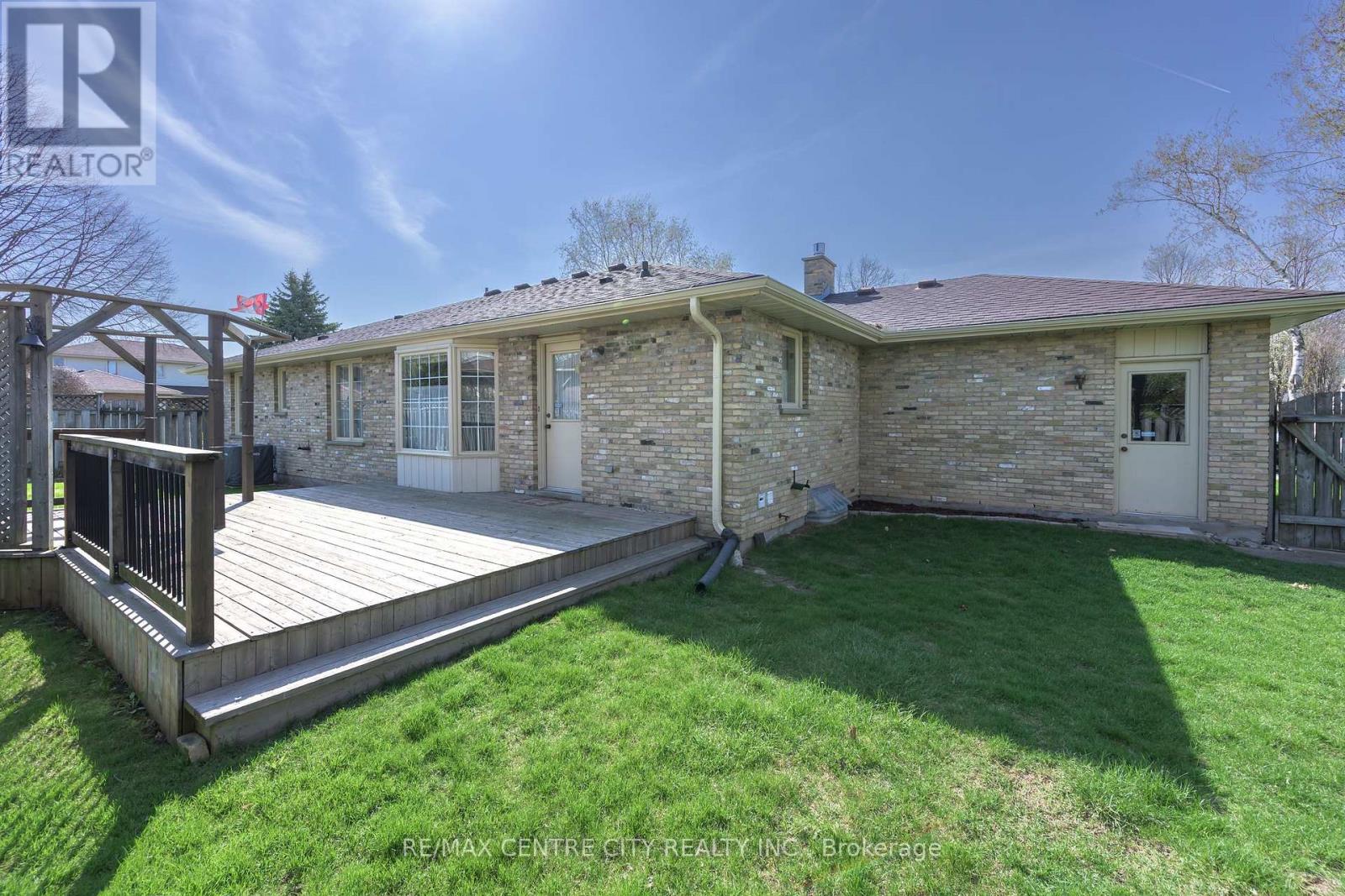 55 Pine Valley Drive, London South, Ontario  N6J 4M9 - Photo 5 - X13051180