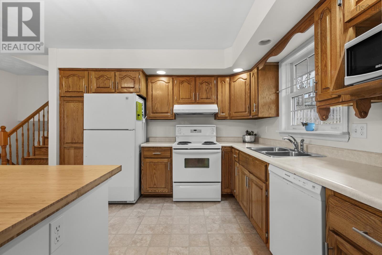 162 Sunnyvale Crescent, Lower Sackville, Nova Scotia  B4E 2S5 - Photo 13 - 202608768