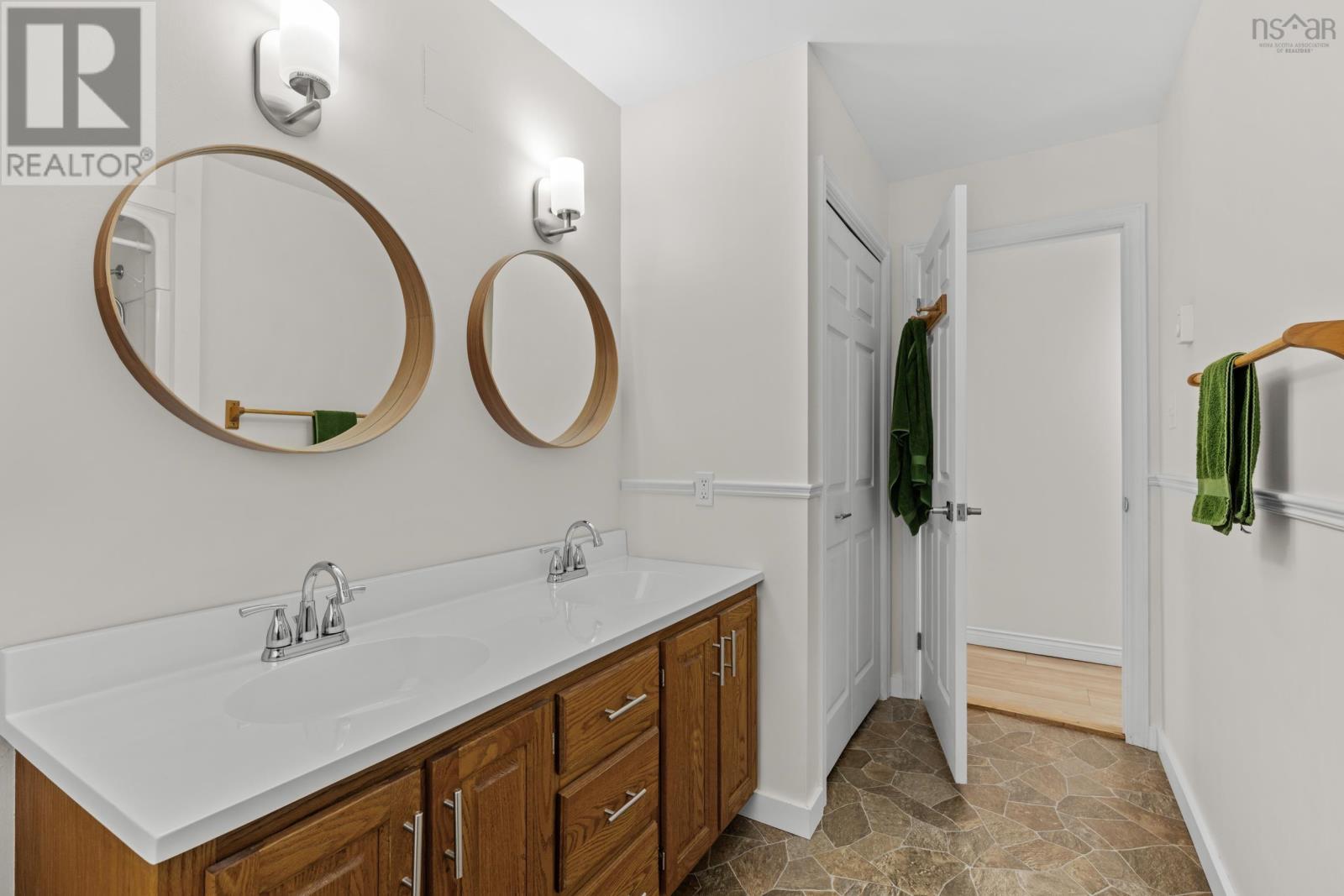 162 Sunnyvale Crescent, Lower Sackville, Nova Scotia  B4E 2S5 - Photo 17 - 202608768