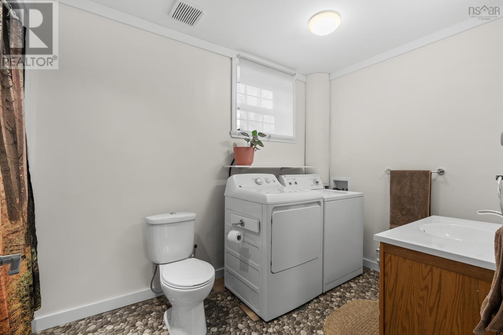 162 Sunnyvale Crescent, Lower Sackville, Nova Scotia  B4E 2S5 - Photo 29 - 202608768