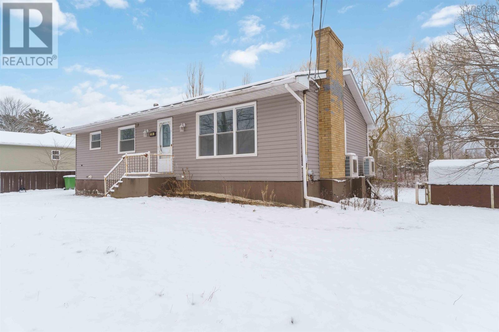 395 College Road, Windsor, Nova Scotia  B0N 2T0 - Photo 2 - 202606279