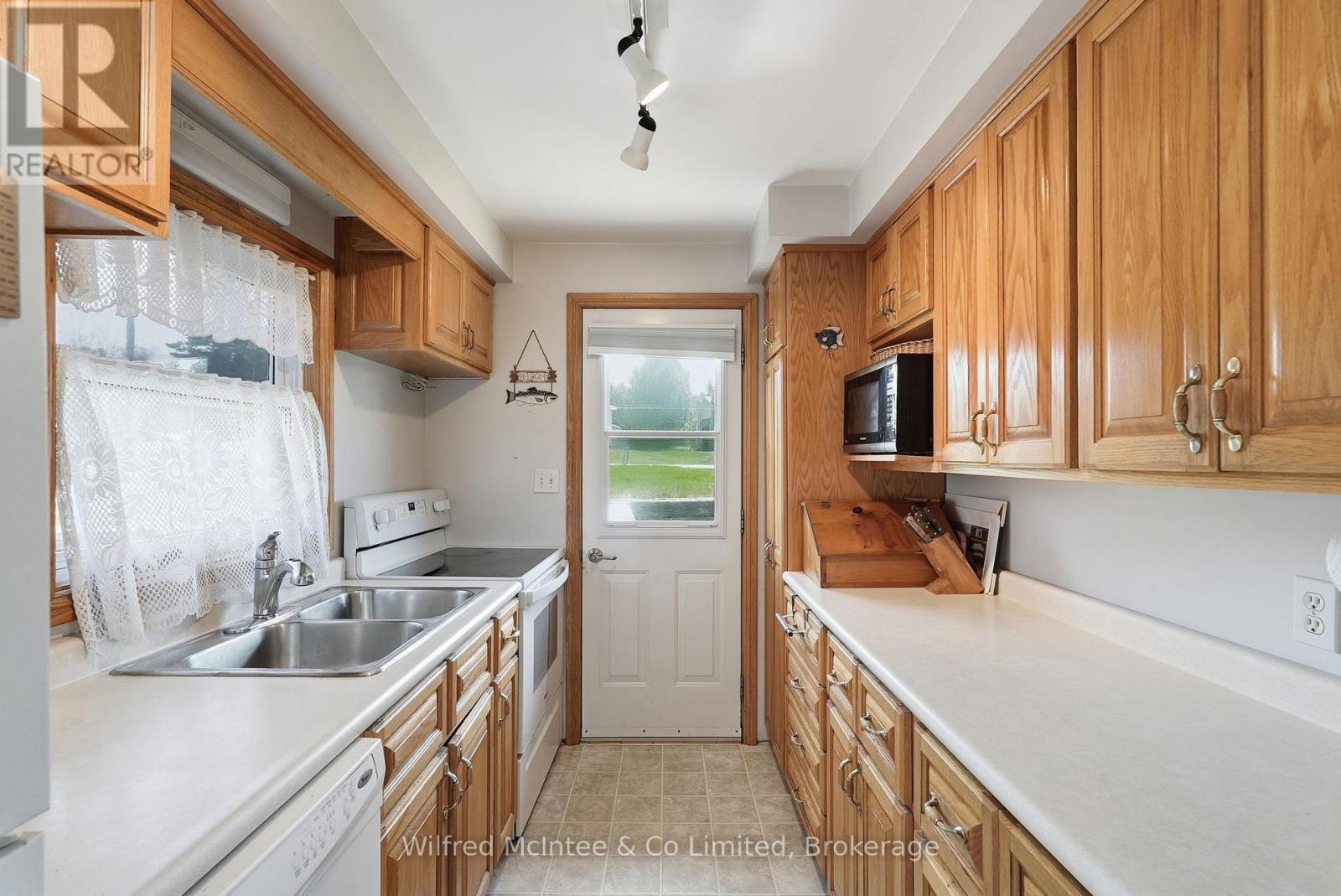 834 Pike Bay Road, Northern Bruce Peninsula, Ontario  N0H 2T0 - Photo 14 - X13051148