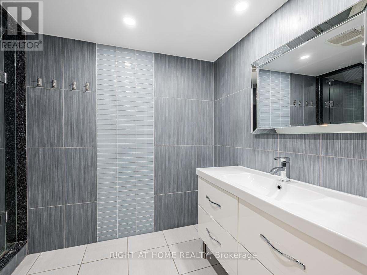 30 Hawksbury Drive, Toronto, Ontario  M2K 1M3 - Photo 16 - C13051032