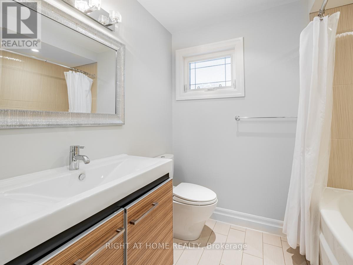 30 Hawksbury Drive, Toronto, Ontario  M2K 1M3 - Photo 8 - C13051032