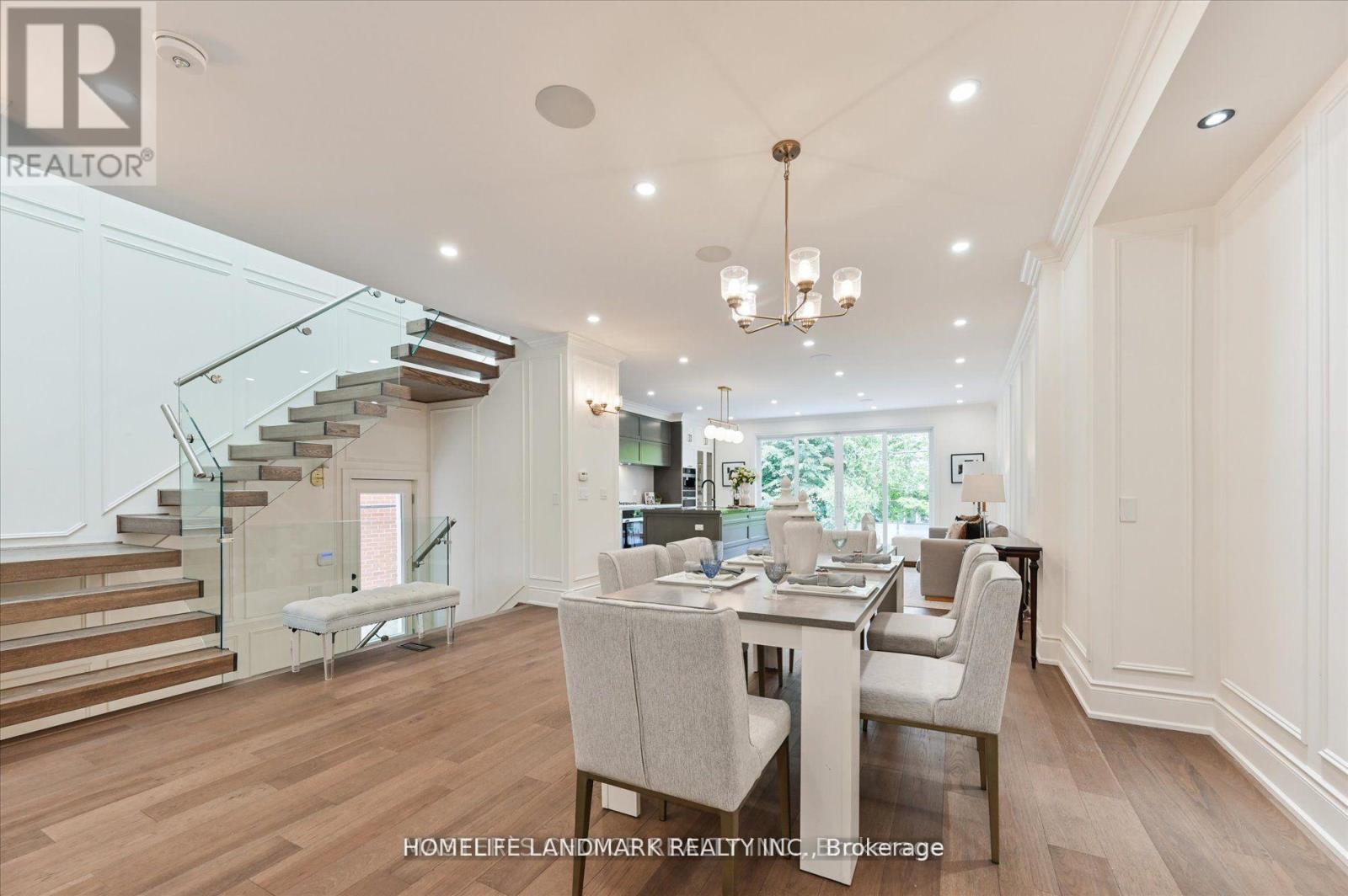 382 St Clements Avenue, Toronto, Ontario  M5N 1M1 - Photo 6 - C13051062