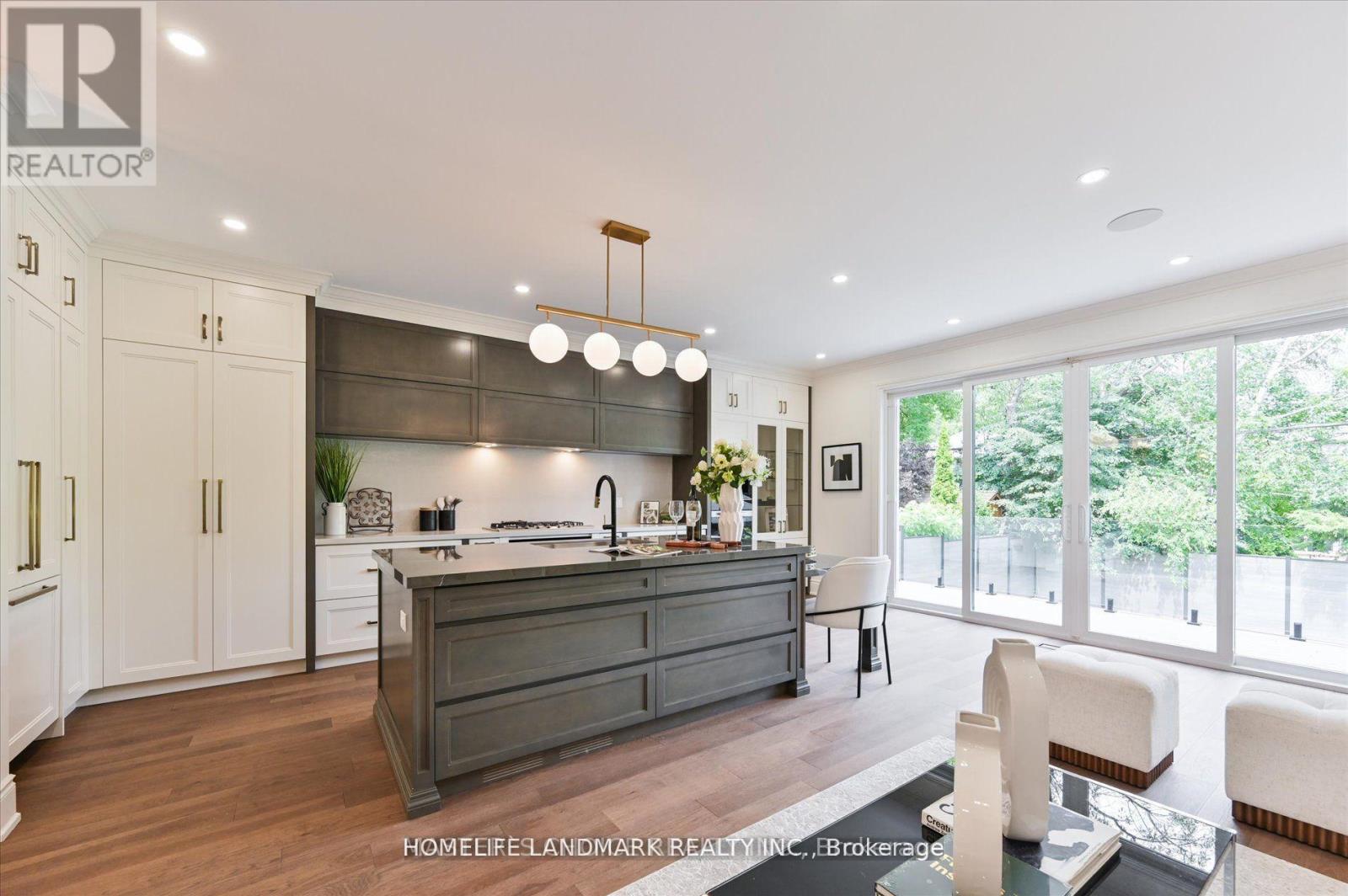 382 St Clements Avenue, Toronto, Ontario  M5N 1M1 - Photo 9 - C13051062