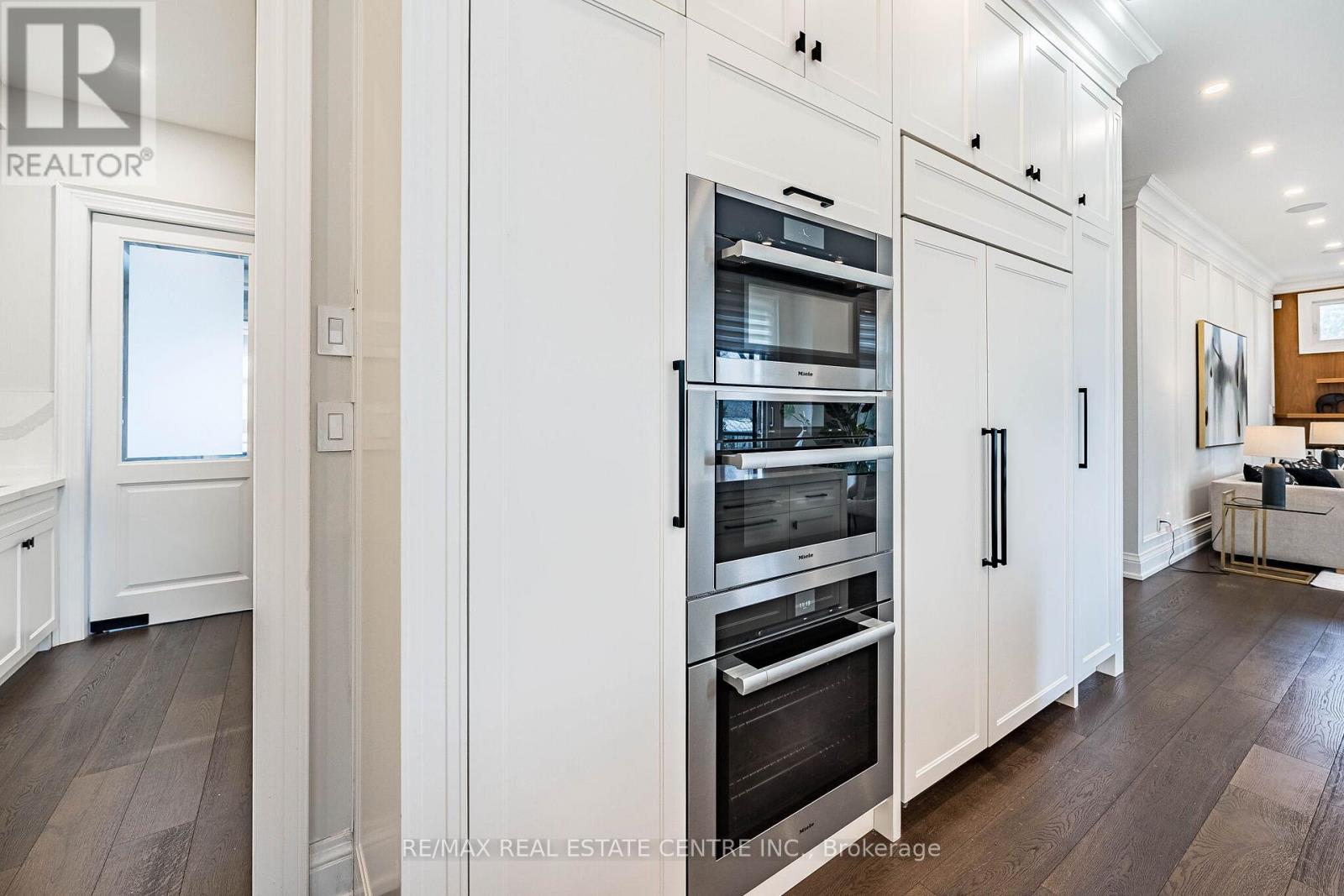 15 Montford Drive, Toronto, Ontario  M2M 3H2 - Photo 23 - C13051104