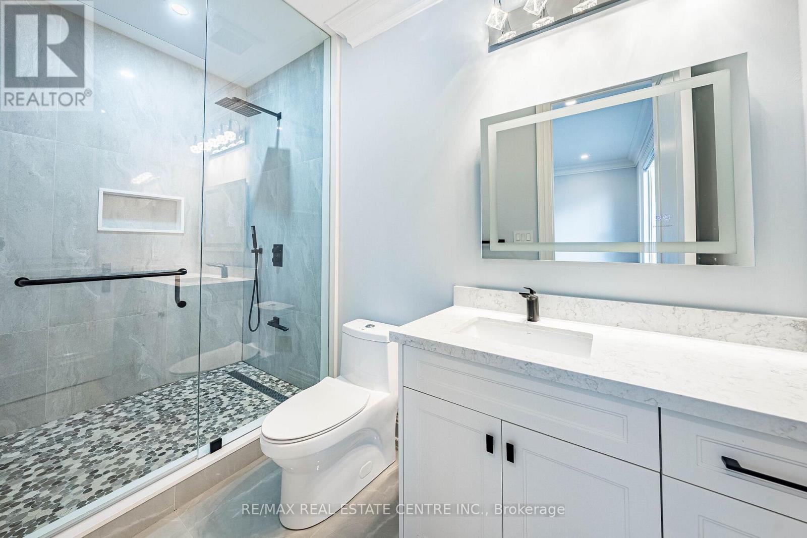 15 Montford Drive, Toronto, Ontario  M2M 3H2 - Photo 37 - C13051104