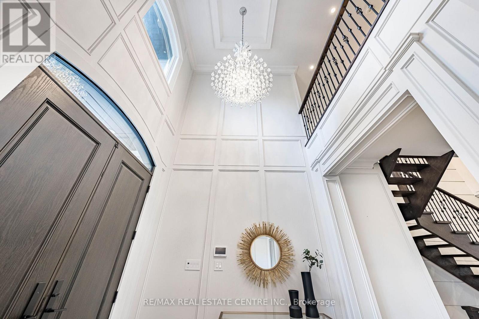 15 Montford Drive, Toronto, Ontario  M2M 3H2 - Photo 9 - C13051104