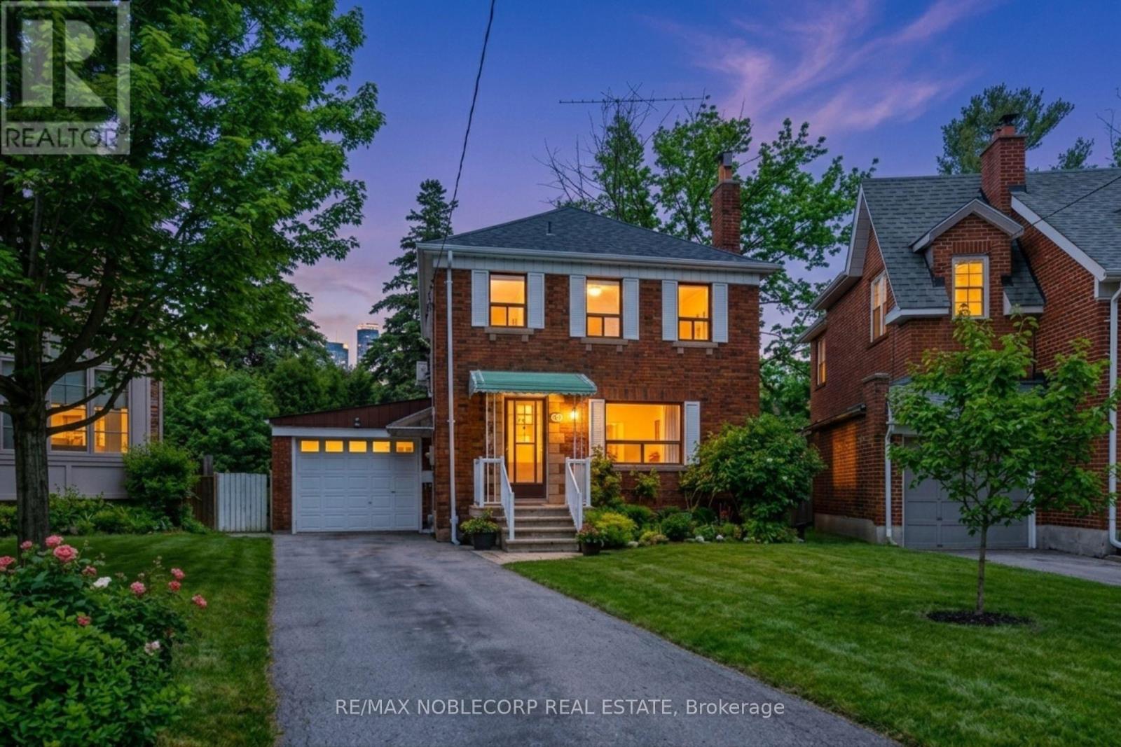 51 Glenavy Avenue, Toronto, Ontario  M4P 2T9 - Photo 2 - C13051112