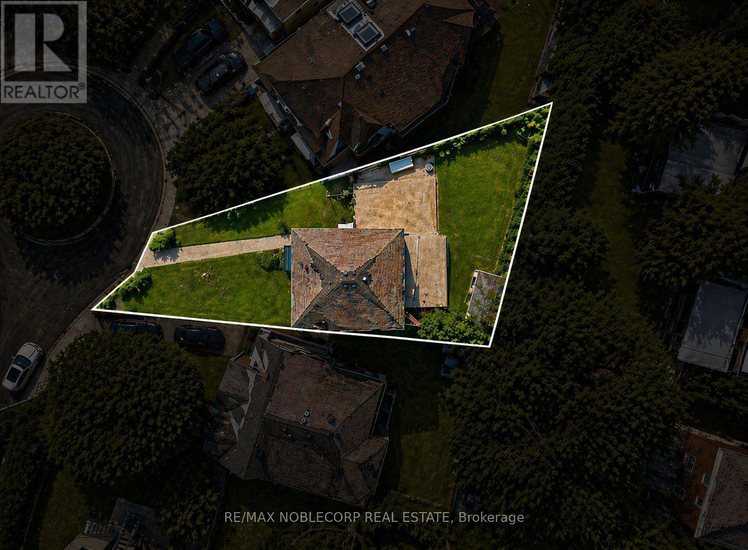 51 Glenavy Avenue, Toronto, Ontario  M4P 2T9 - Photo 3 - C13051112