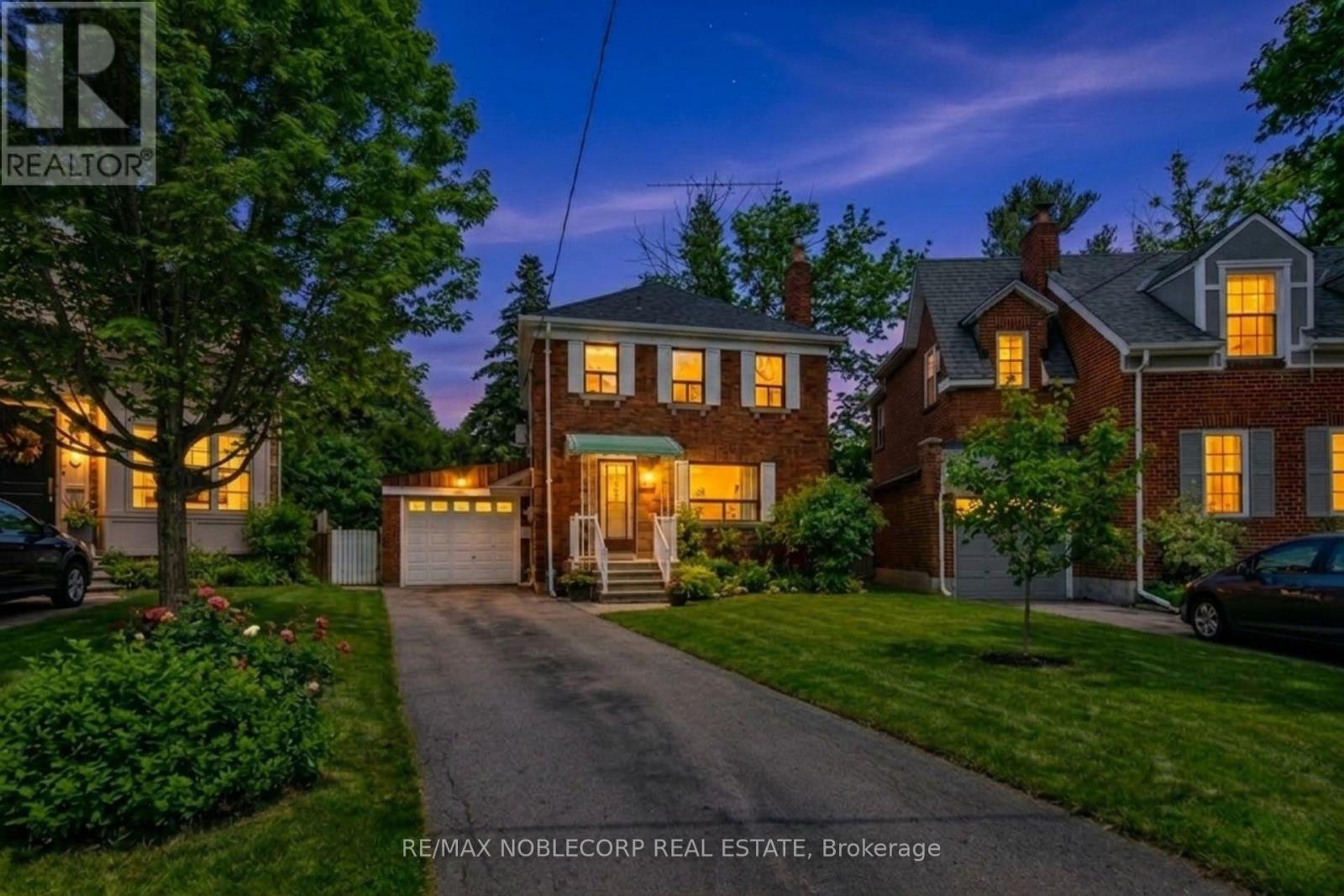 51 Glenavy Avenue, Toronto, Ontario  M4P 2T9 - Photo 6 - C13051112