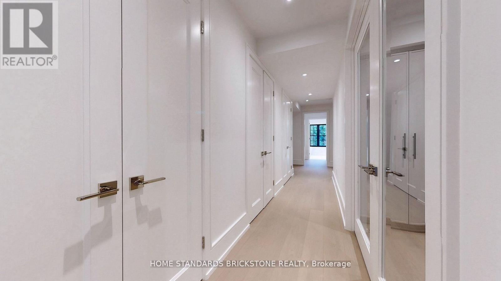 38 Elgin Avenue, Toronto, Ontario  M5R 1G6 - Photo 24 - C13051156