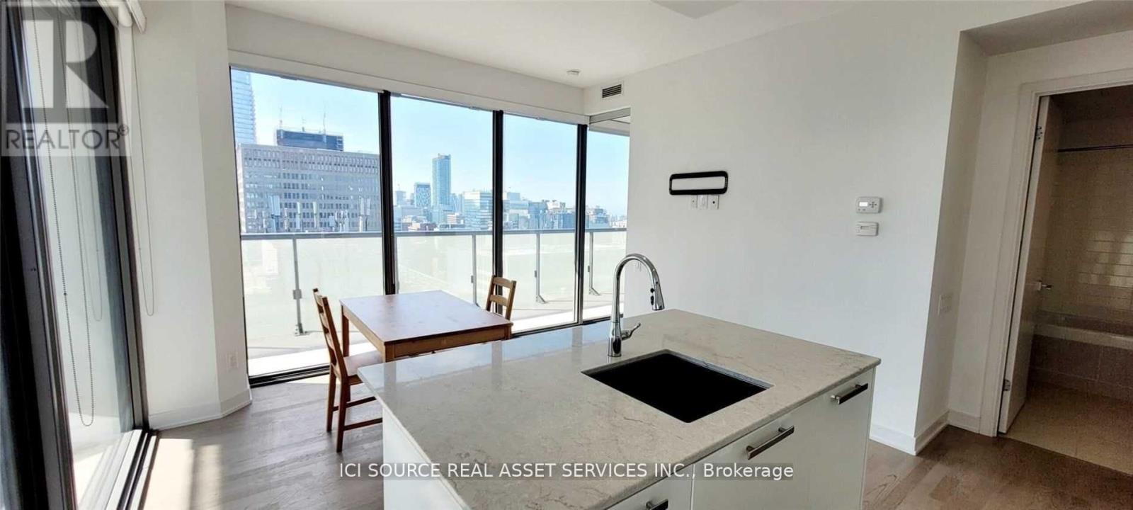 2502 - 57 St. Joseph Street, Toronto, Ontario  M5S 0C5 - Photo 6 - C13051174