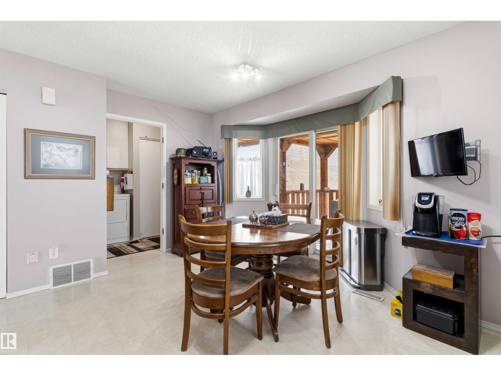 1491 Jefferys Cr Nw, Edmonton, Alberta  T6L 6T1 - Photo 11 - E4484438