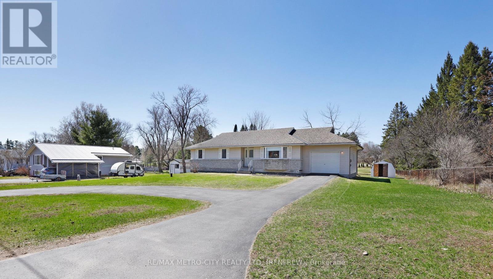 3805 BURNSTOWN ROAD, Renfrew, Ontario