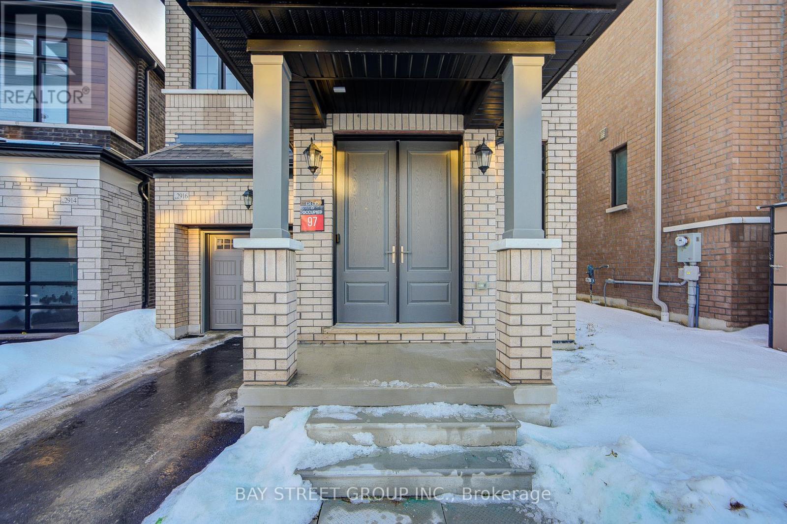 2916 NAKINA STREET, Pickering, Ontario
