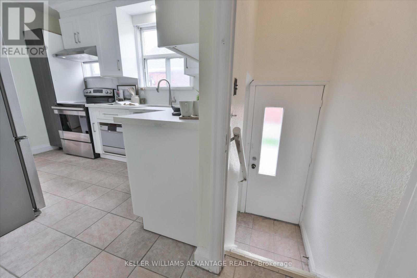 27 Innismore Crescent, Toronto, Ontario  M1R 1C8 - Photo 15 - E13051138