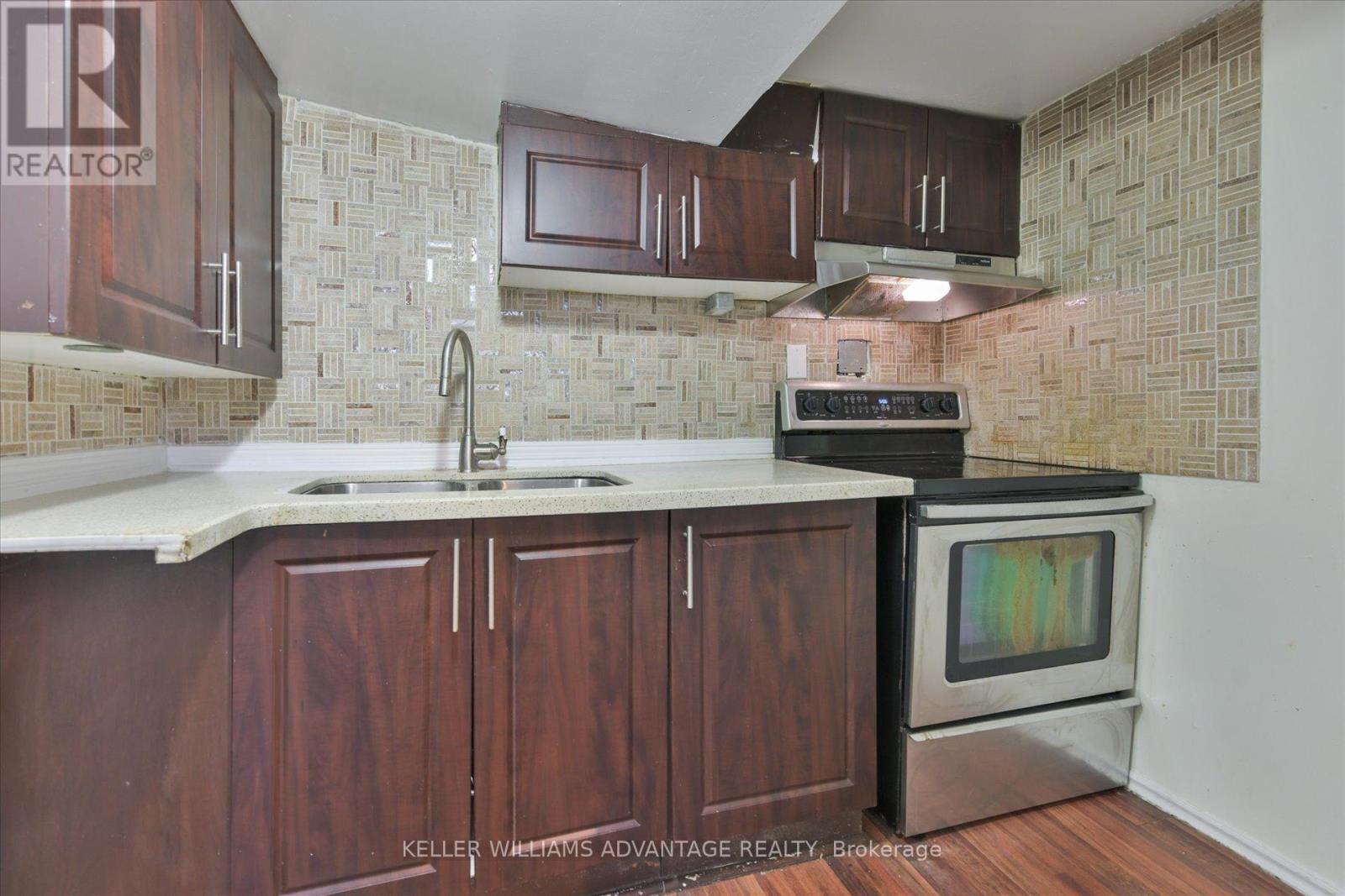 27 Innismore Crescent, Toronto, Ontario  M1R 1C8 - Photo 17 - E13051138