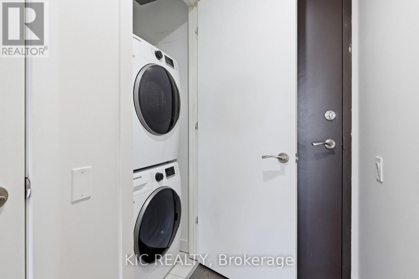 408 - 60 Haslett Avenue Road, Toronto, Ontario  M4L 1T6 - Photo 8 - E13051142