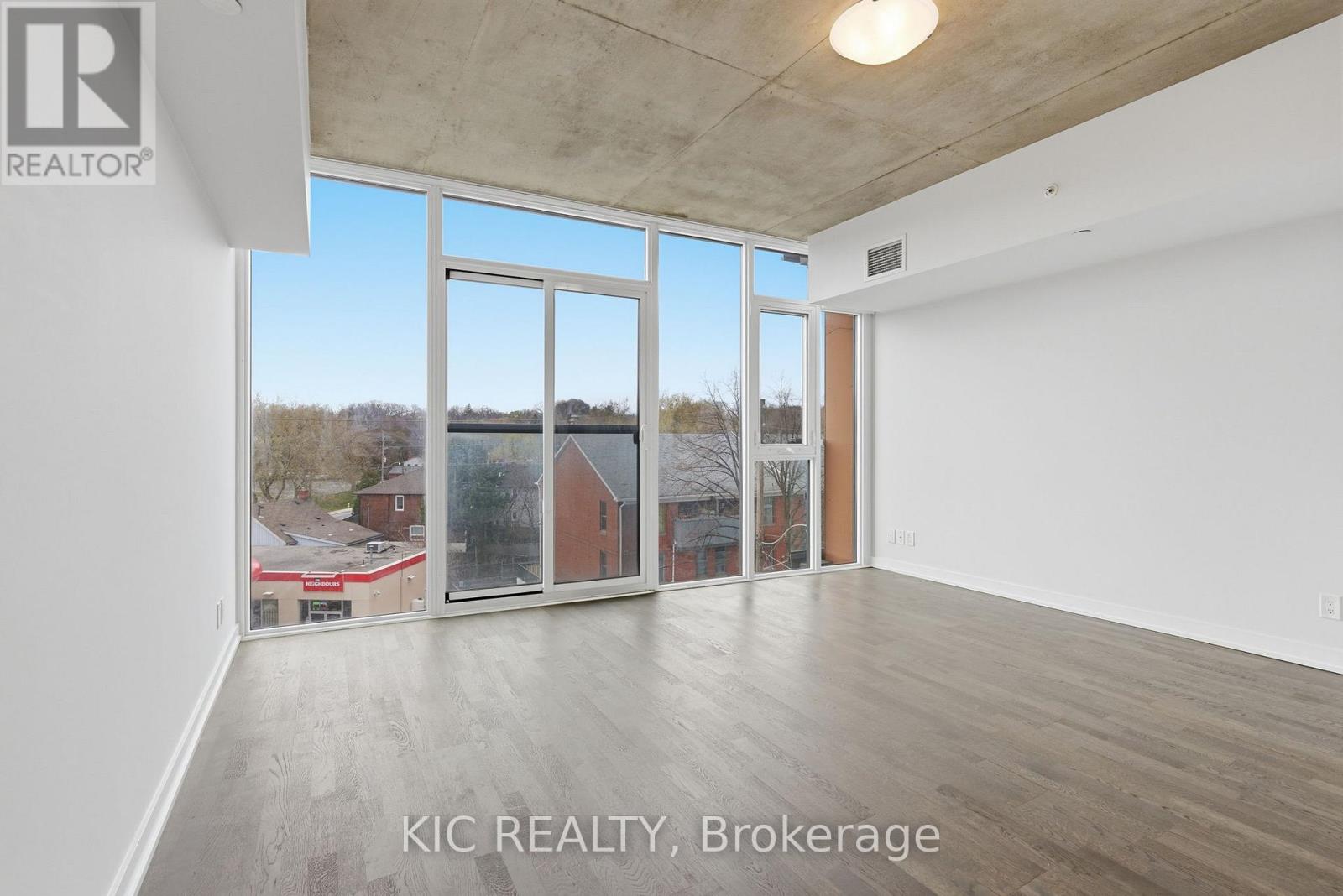 408 - 60 Haslett Avenue Road, Toronto, Ontario  M4L 1T6 - Photo 9 - E13051142