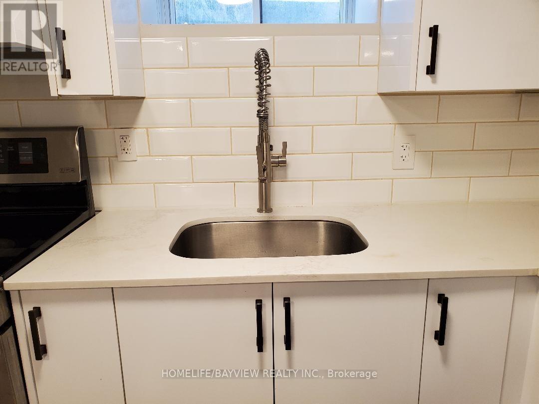 (Basem) - 100 Steeles Avenue E, Markham, Ontario  L3T 1A4 - Photo 4 - N13051046