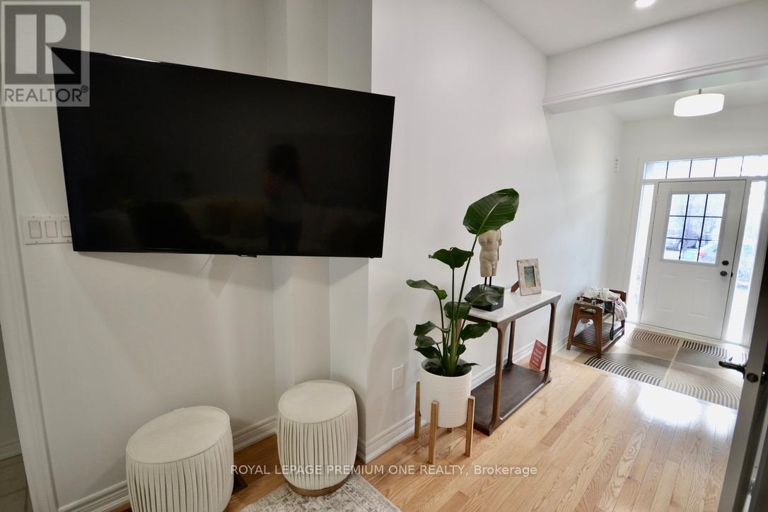 94 Alexie Way, Vaughan, Ontario  L4H 3B8 - Photo 8 - N13051068