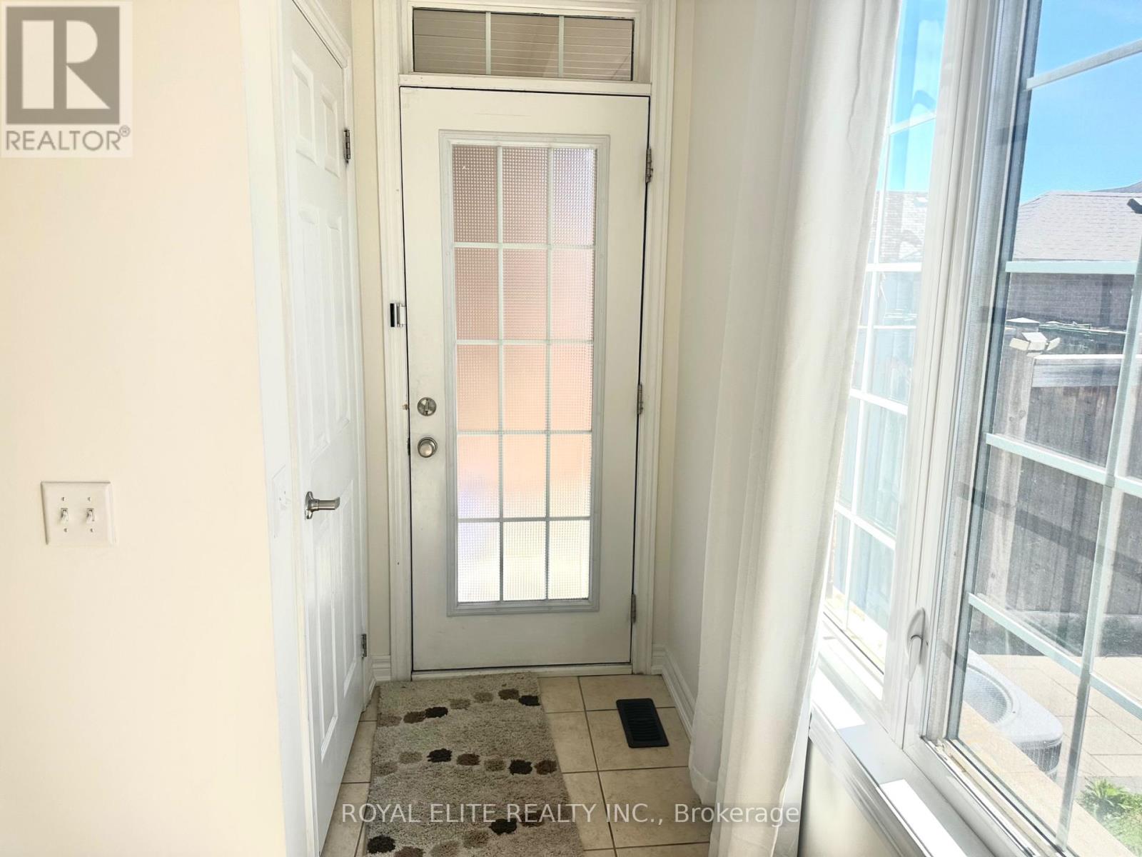 51 Locust Terrace, Markham, Ontario  L6E 0G8 - Photo 11 - N13051098